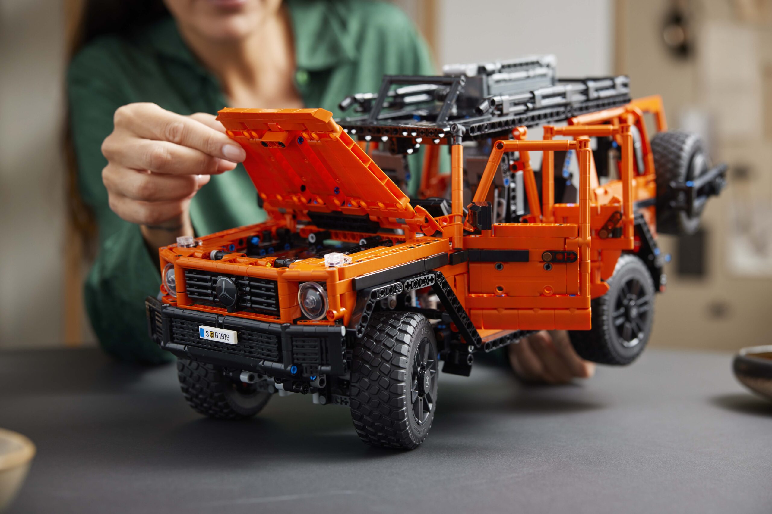 LEGO Technic Mercedes-Benz G 500 PROFESSIONAL Line 7 LEGO Technic Mercedes-Benz G 500 PROFESSIONAL Line - Image 7